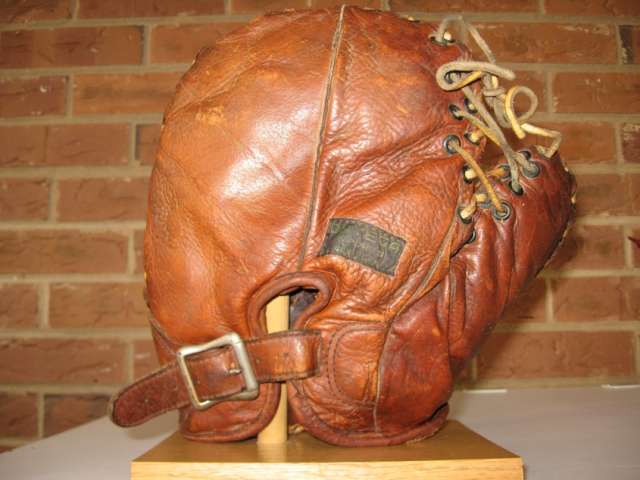 Sam Leslie Davega D55 Back